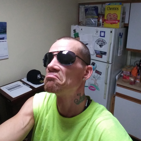 Meet your Posher, Eric - Picture 3 of 4